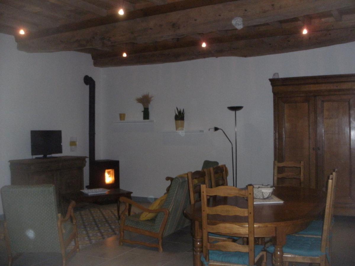 Grange Dans Ancien Corps De Ferme Hotell Bellengreville  Eksteriør bilde